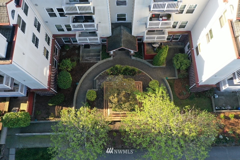 411 North 90th Street, Unit 101 Seattle, WA 98103 - Photo 14 of 16