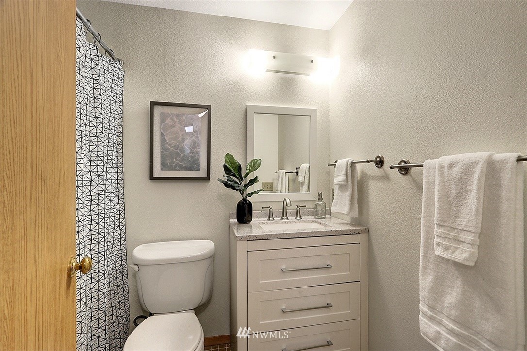 411 North 90th Street, Unit 101 Seattle, WA 98103 - Photo 10 of 16