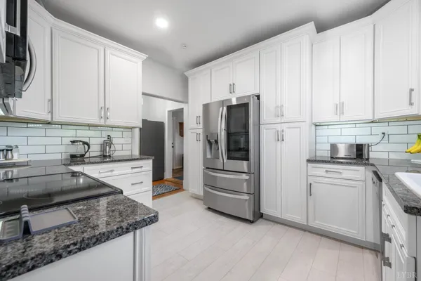 $405,000 | 1215 Longwood Avenue, Bedford, VA 24523