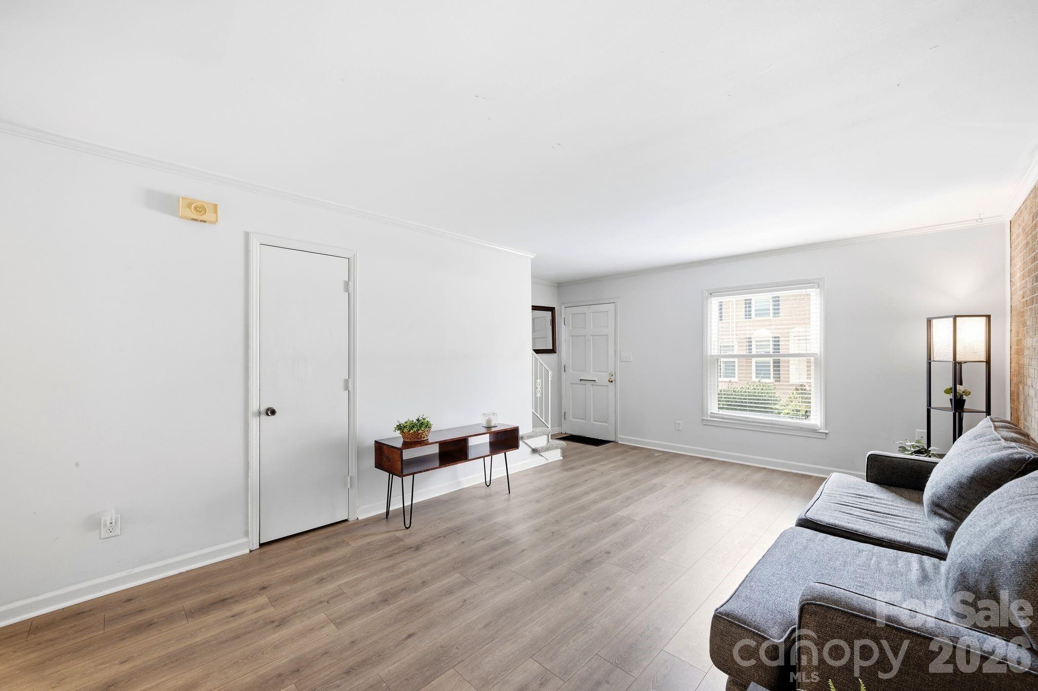 3720 Park Road, Unit J Charlotte, NC 28209 - Photo 4 of 25 Gallery Image 4