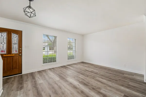 $2,900 | 6107 Bullard Drive, Unit A, Austin, TX 78757