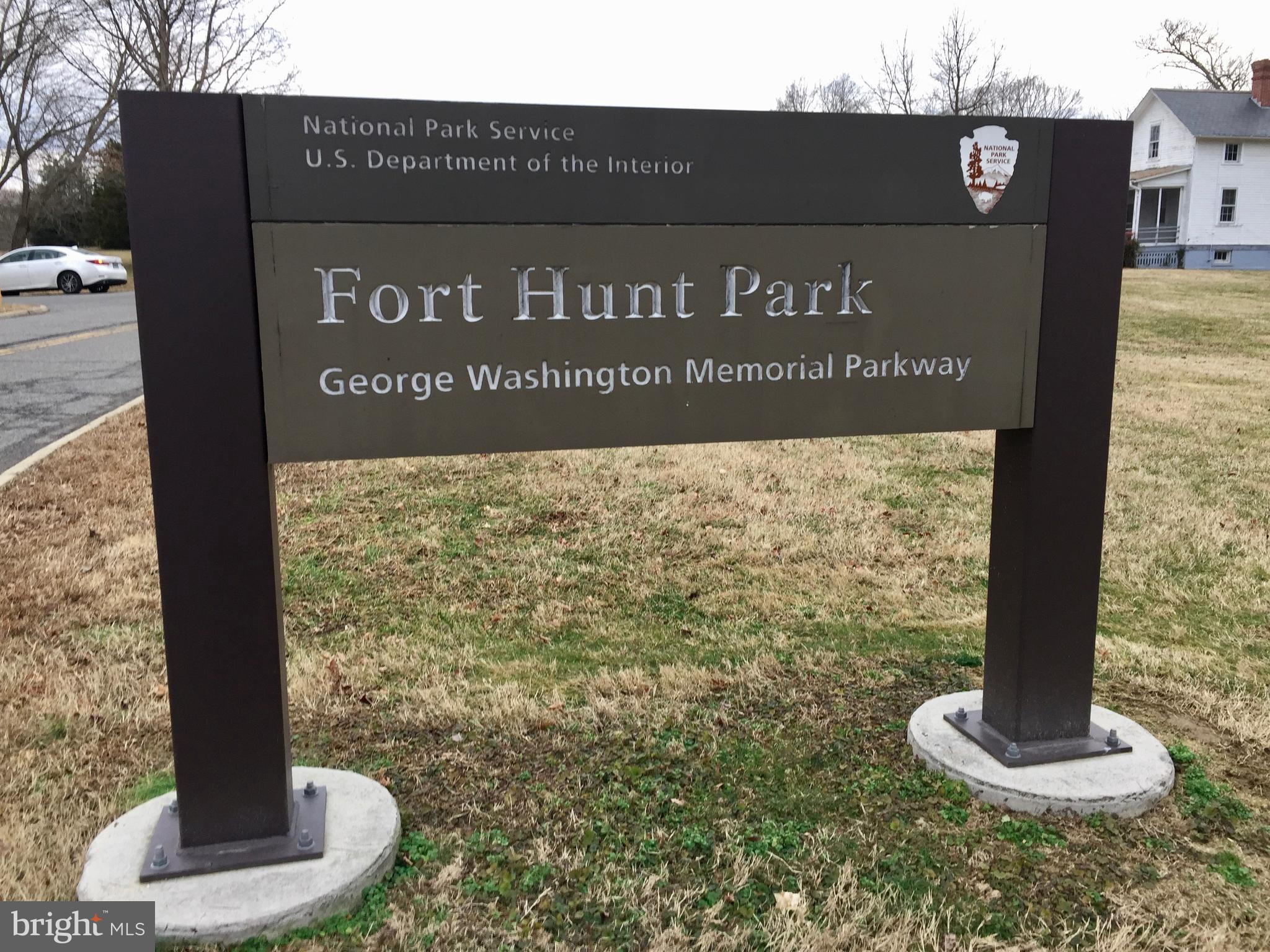 Nearby Fort Hunt Park