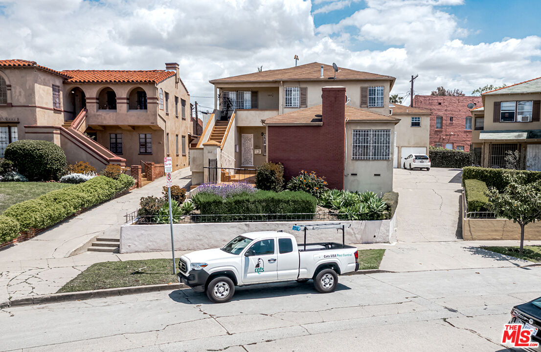 1012 South Sycamore Ave  