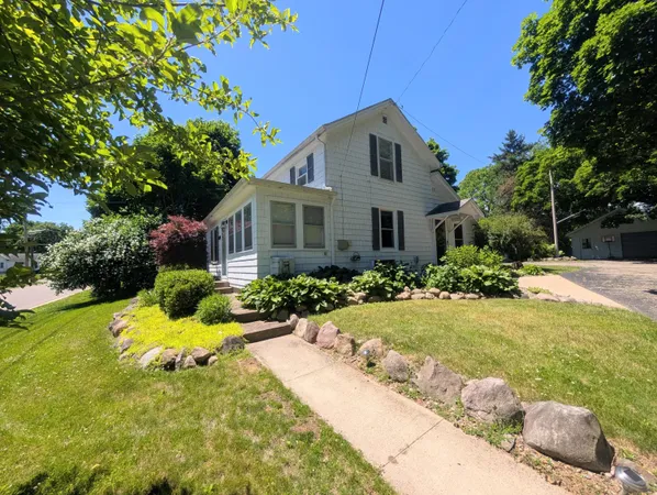 $262,500 | 1020 South Marshall Avenue, Marshall, MI 49068
