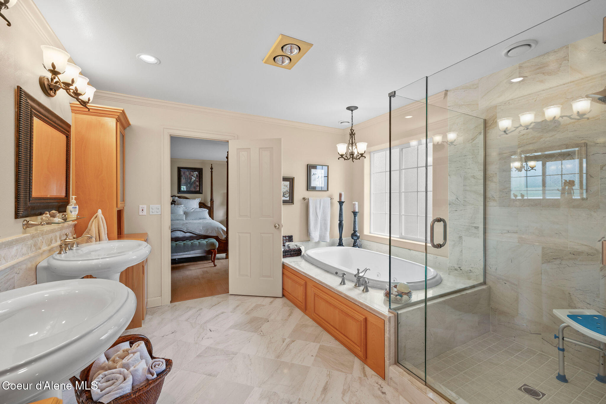 5040 Inverness Drive Post Falls, ID 83854 - Photo 18 of 54 Master Bath