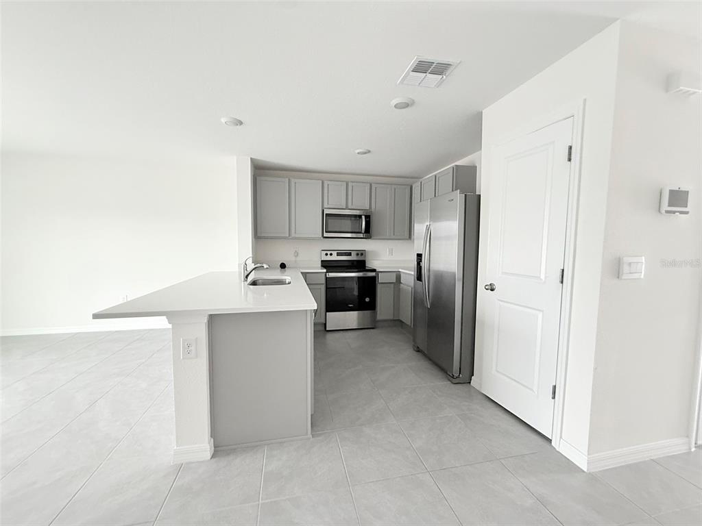 8220 Southwest 67th Avenue Ocala, FL 34476 - Photo 3 of 17