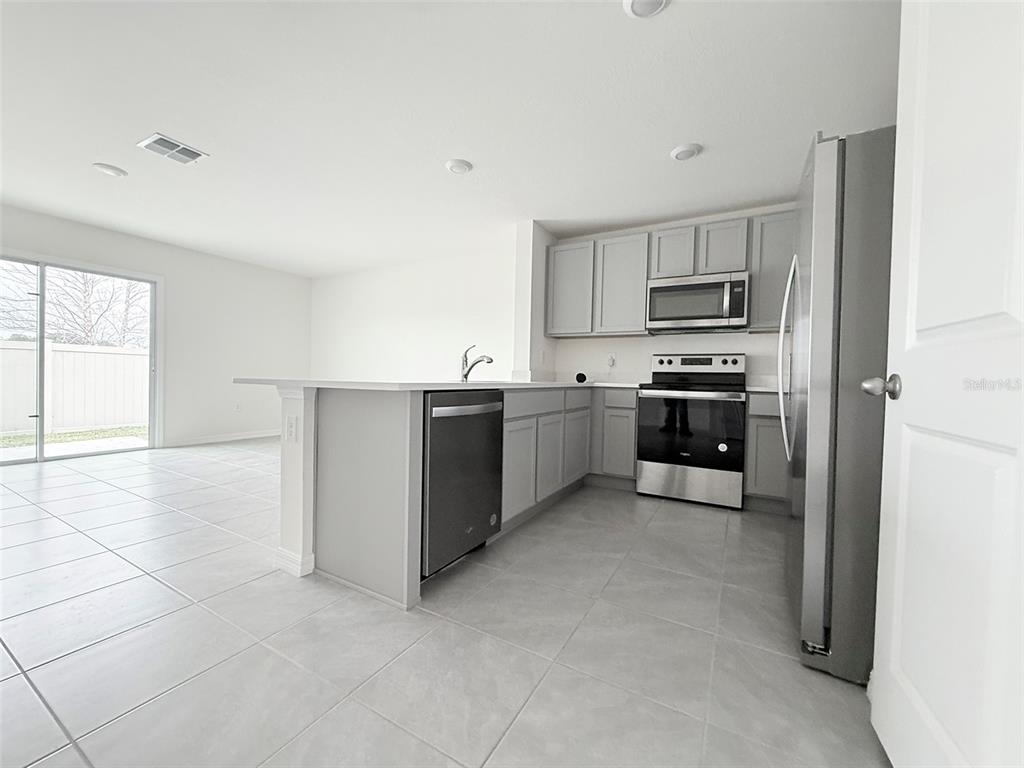 8220 Southwest 67th Avenue Ocala, FL 34476 - Photo 4 of 17