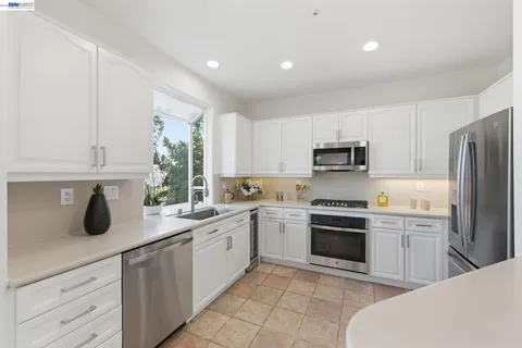 $1,880,000 | 5630 Highcrest Court, Pleasanton, CA 94588