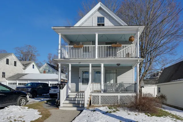 $649,900 | 37 Powow Street, Amesbury, MA 01913