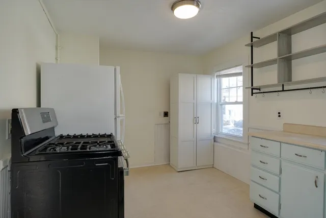 $649,900 | 37 Powow Street, Amesbury, MA 01913