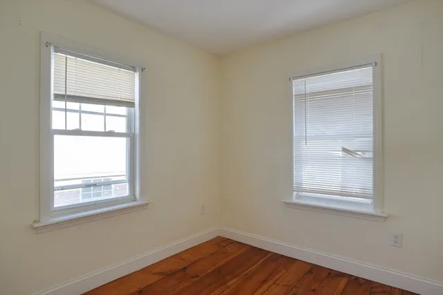 $649,900 | 37 Powow Street, Amesbury, MA 01913