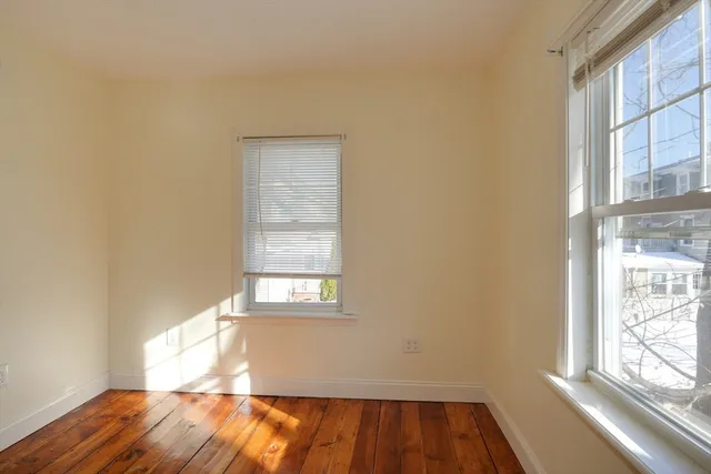 $649,900 | 37 Powow Street, Amesbury, MA 01913