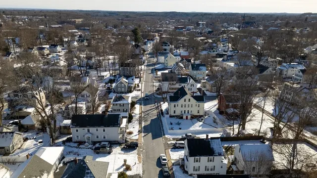 $649,900 | 37 Powow Street, Amesbury, MA 01913