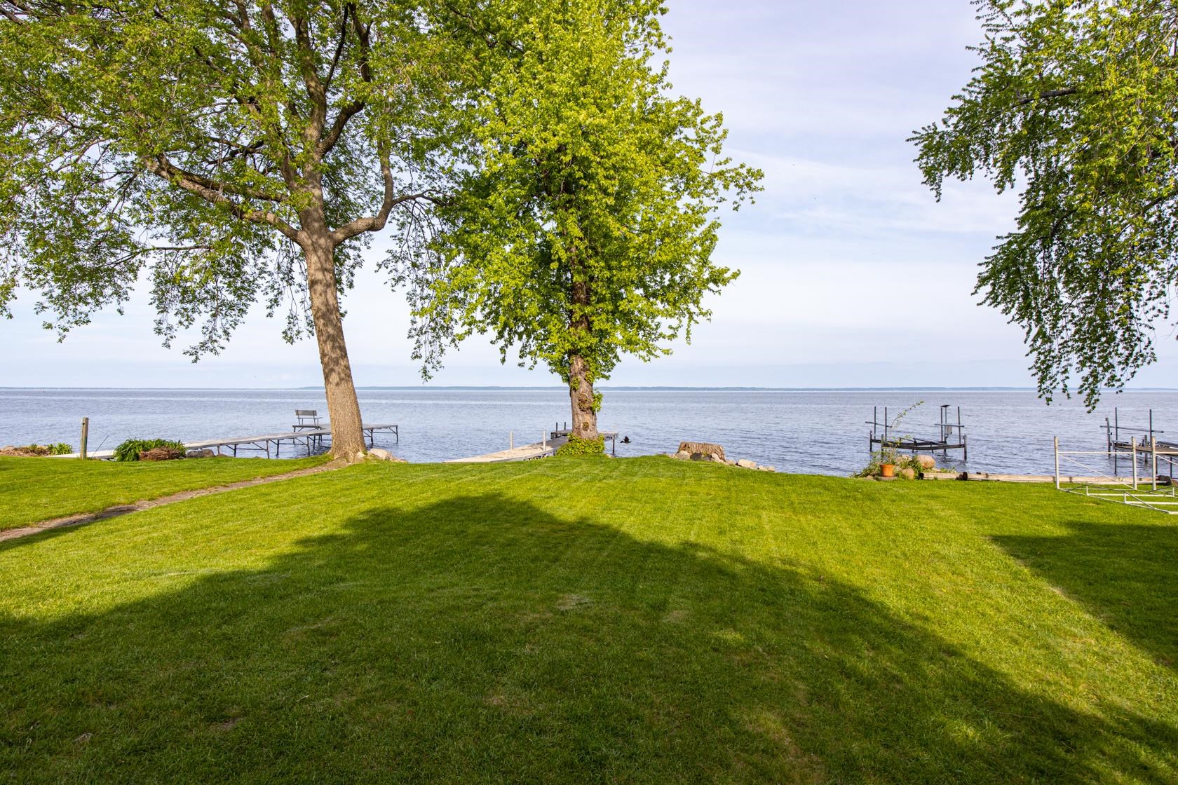 188 Adella Beach Road Neenah, WI 54956 - Photo 36 of 48