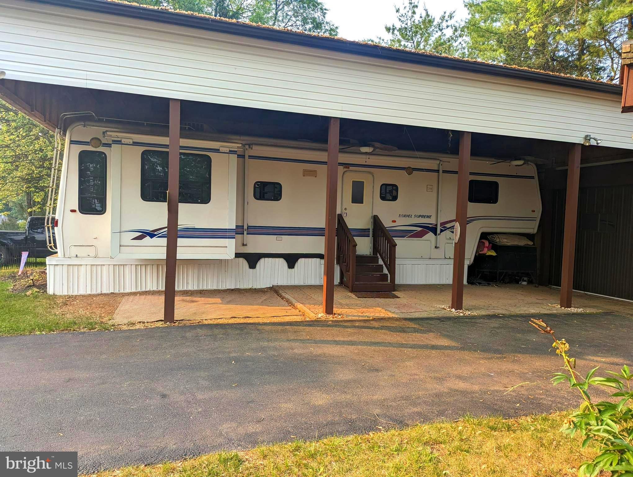 09 & 10 Ranger Road Falling Waters, WV 25419 - Photo 3 of 25