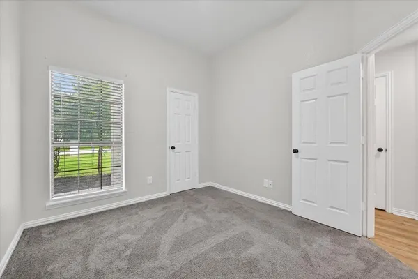 $274,900 | 127 Port O Call Court, Runaway Bay, TX 76426