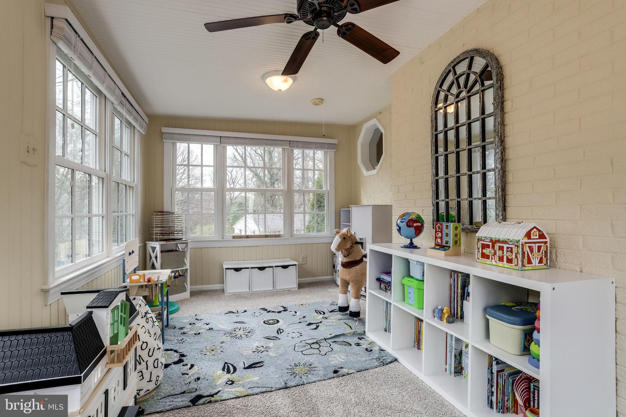 2555 23rd Road North Arlington, VA 22207 - Photo 20 of 43 Sun room