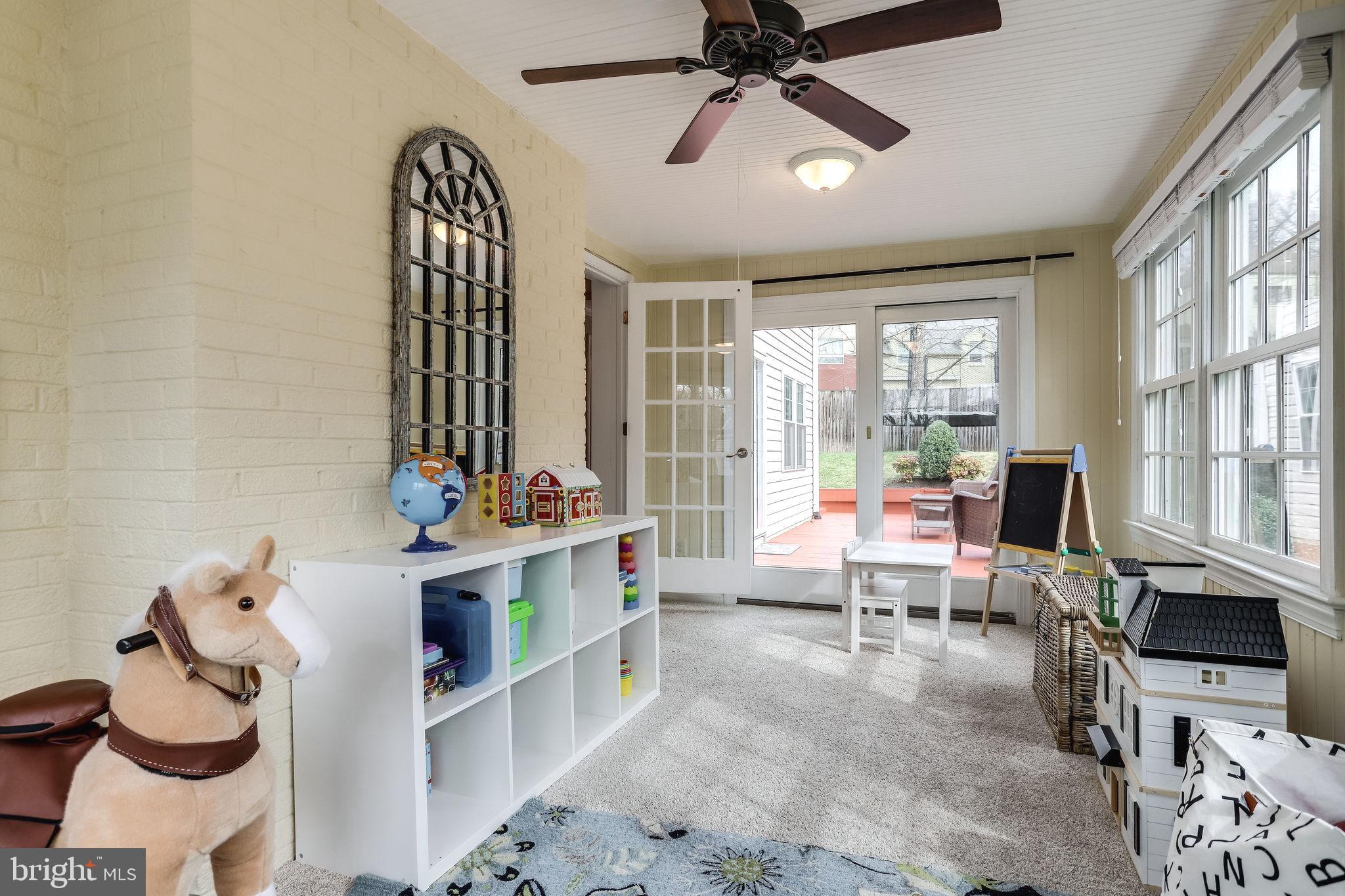 2555 23rd Road North Arlington, VA 22207 - Photo 21 of 43 Sun room