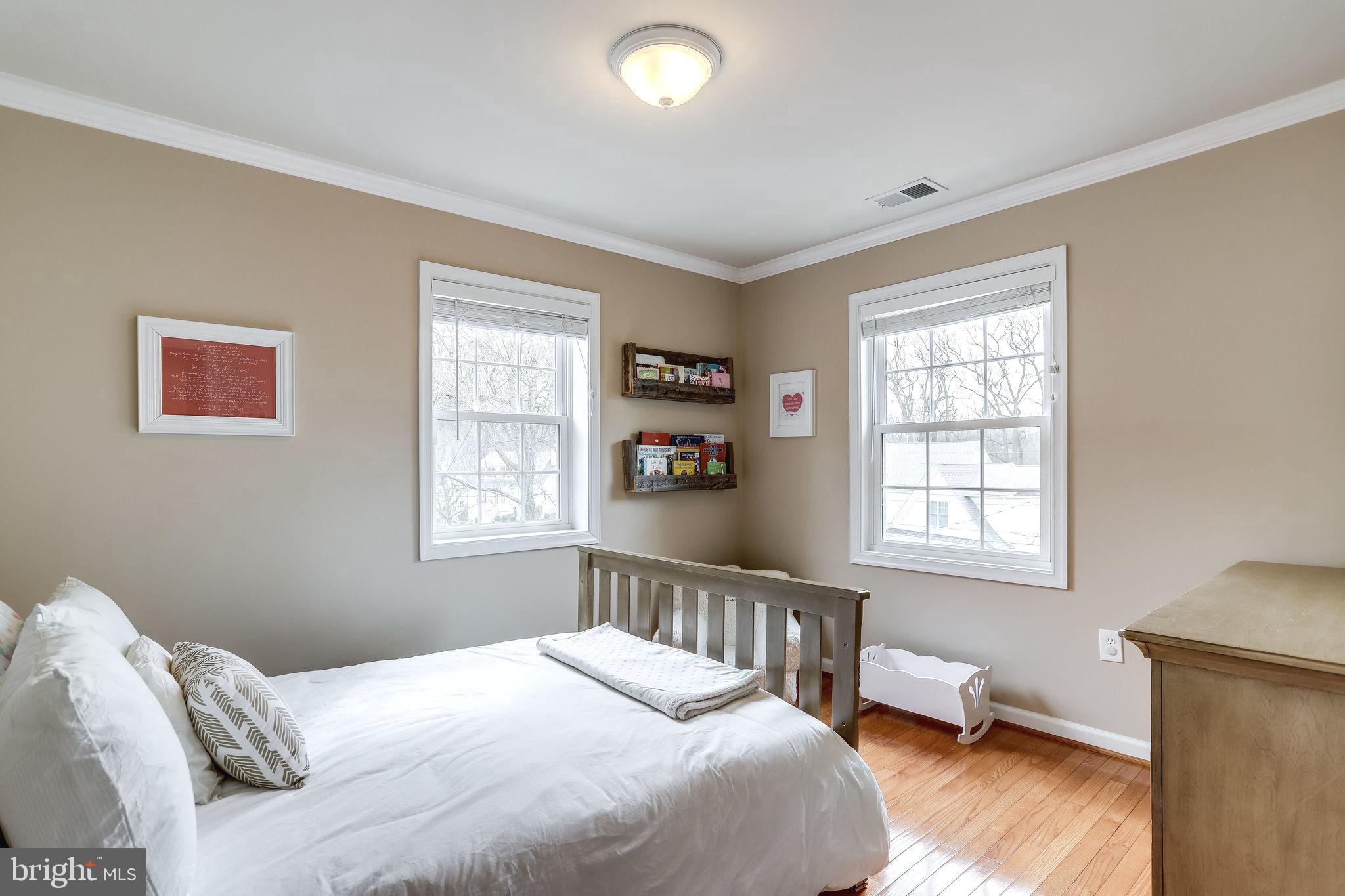 2555 23rd Road North Arlington, VA 22207 - Photo 28 of 43 2nd bedroom