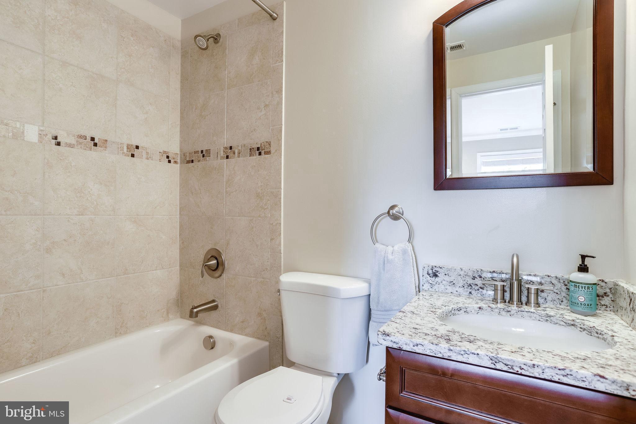 2555 23rd Road North Arlington, VA 22207 - Photo 30 of 43 Upper level full bath