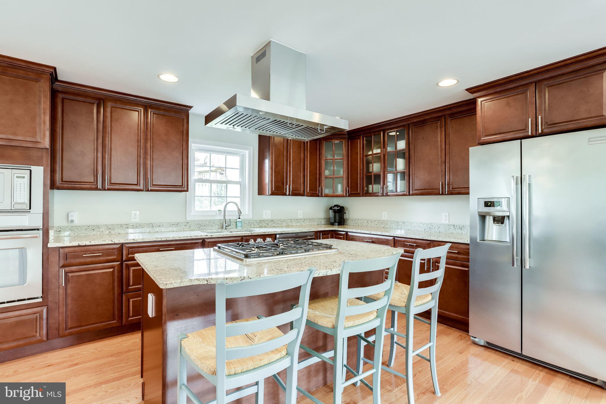 2555 23rd Road North Arlington, VA 22207 - Photo 4 of 43 Kitchen