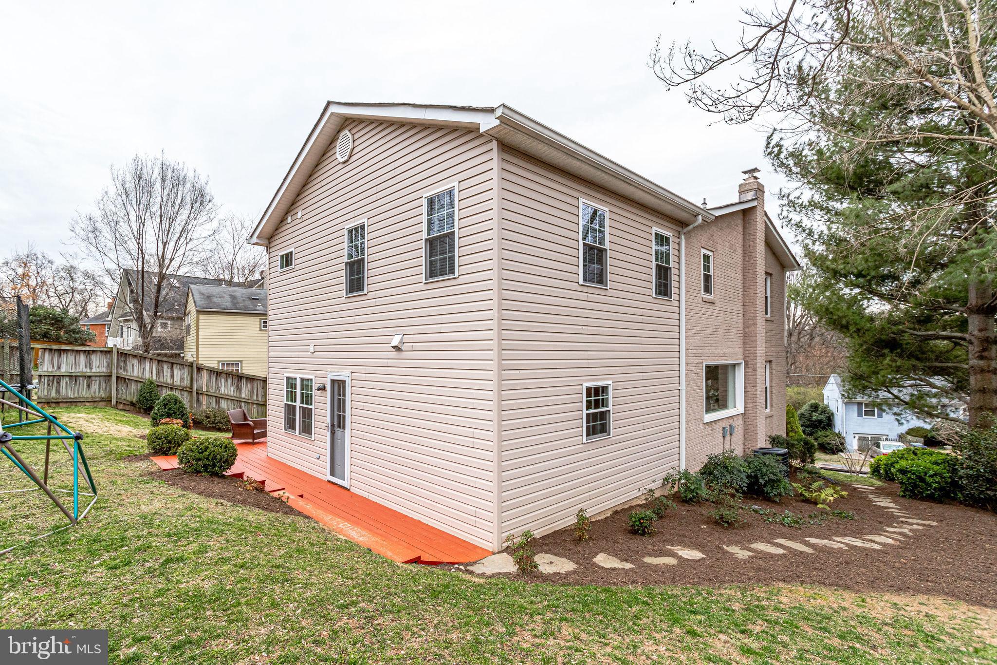 2555 23rd Road North Arlington, VA 22207 - Photo 42 of 43 Backyard