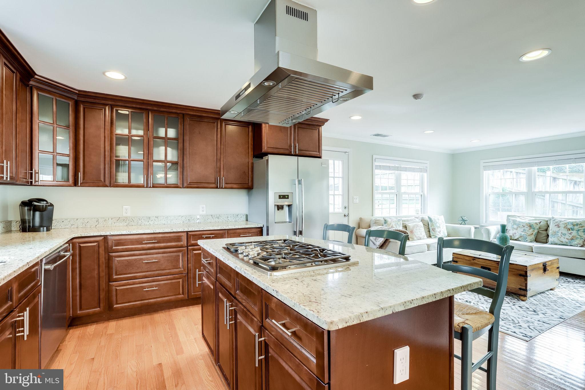 2555 23rd Road North Arlington, VA 22207 - Photo 7 of 43 Kitchen