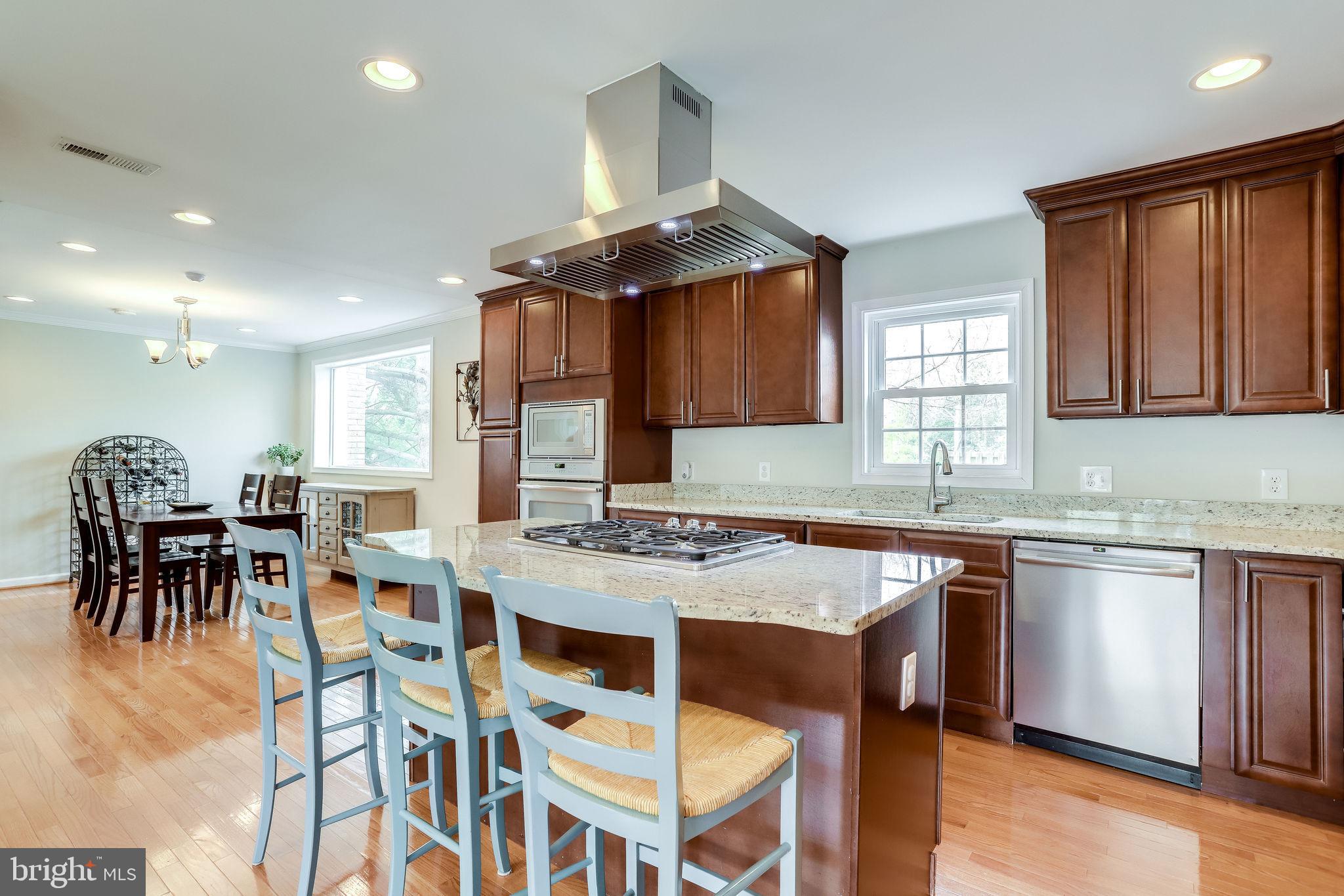 2555 23rd Road North Arlington, VA 22207 - Photo 8 of 43 Kitchen