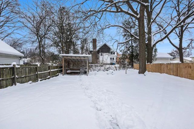 $235,000 | 208 West Sheridan Street, Fremont, MI 49412