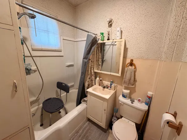 $60,000 | 431 East South Street, Richland Center, WI 53581