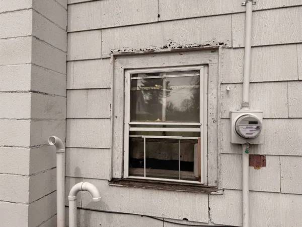 $60,000 | 431 East South Street, Richland Center, WI 53581