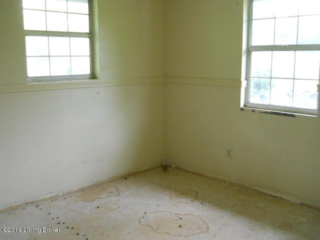 2585 Highgrove Road Coxs Creek, KY 40013 - Photo 3 of 12 Bedroom