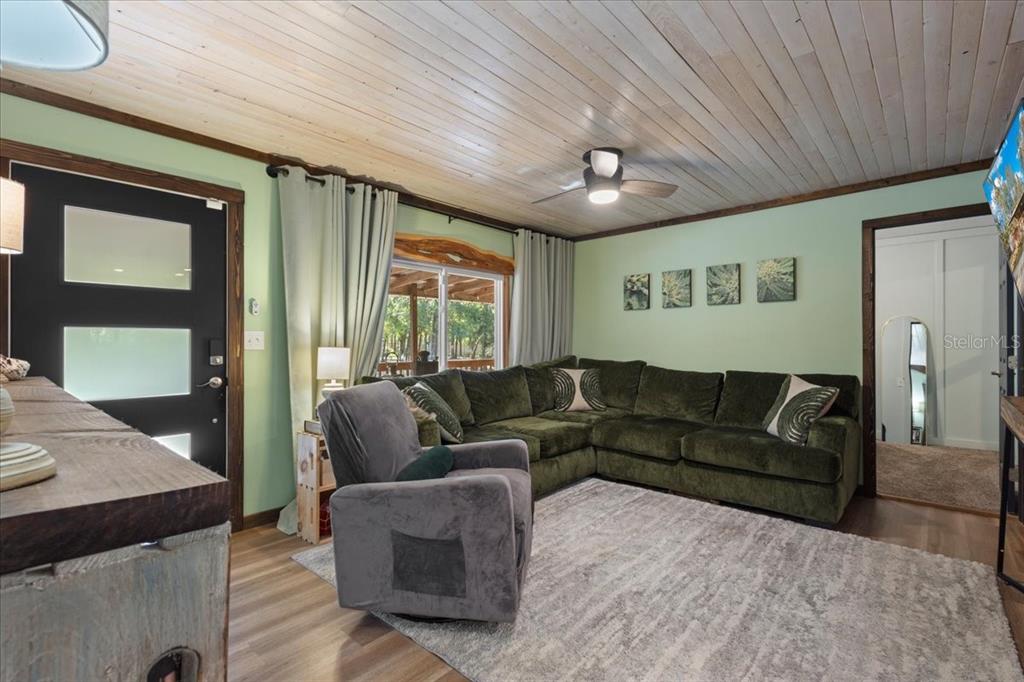 5850 Northwest 50th Street Bell, FL 32619 - Photo 11 of 44