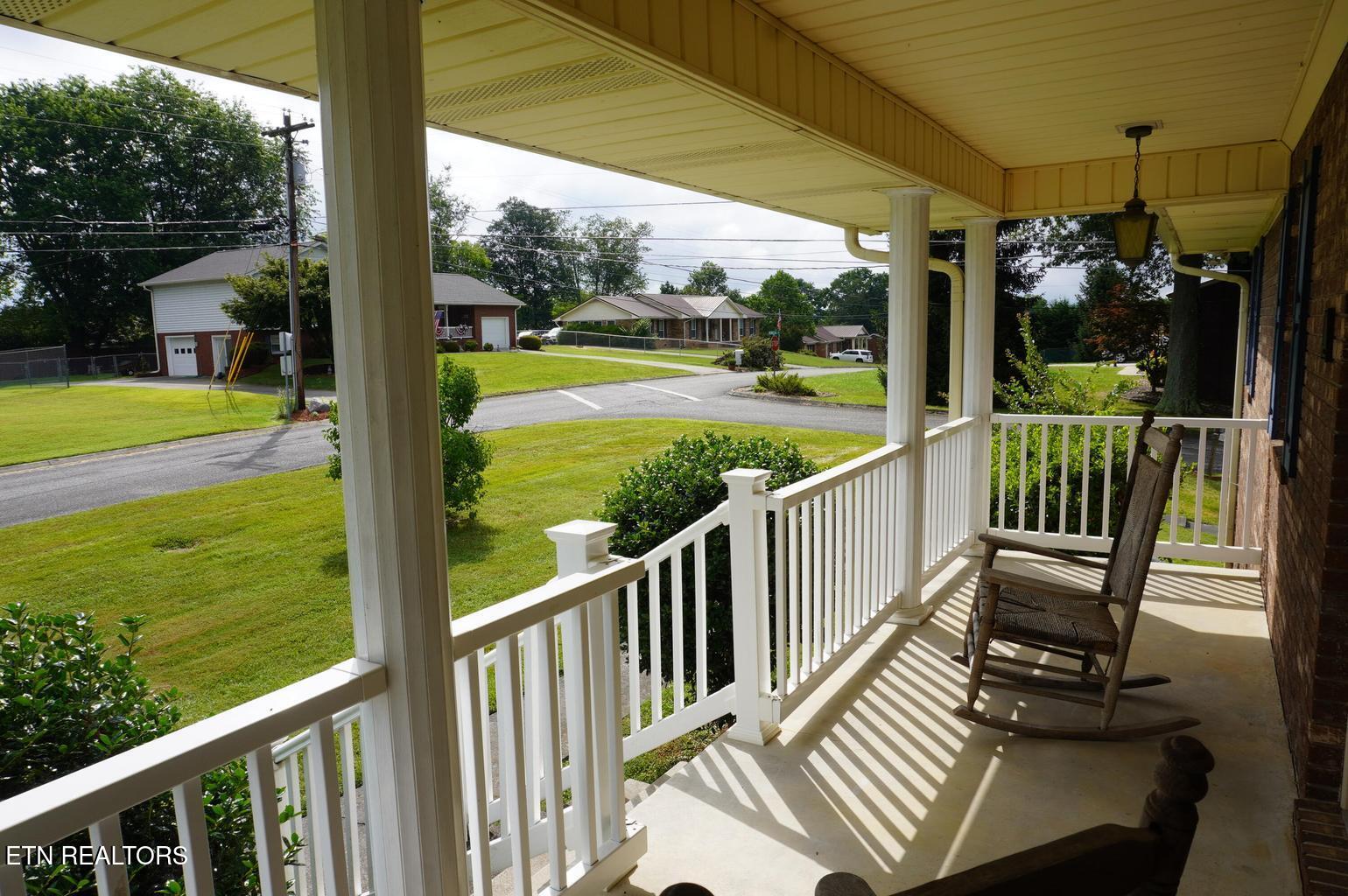 633 Shaver Drive Talbott, TN 37877 - Photo 2 of 43 633 shaver (5)