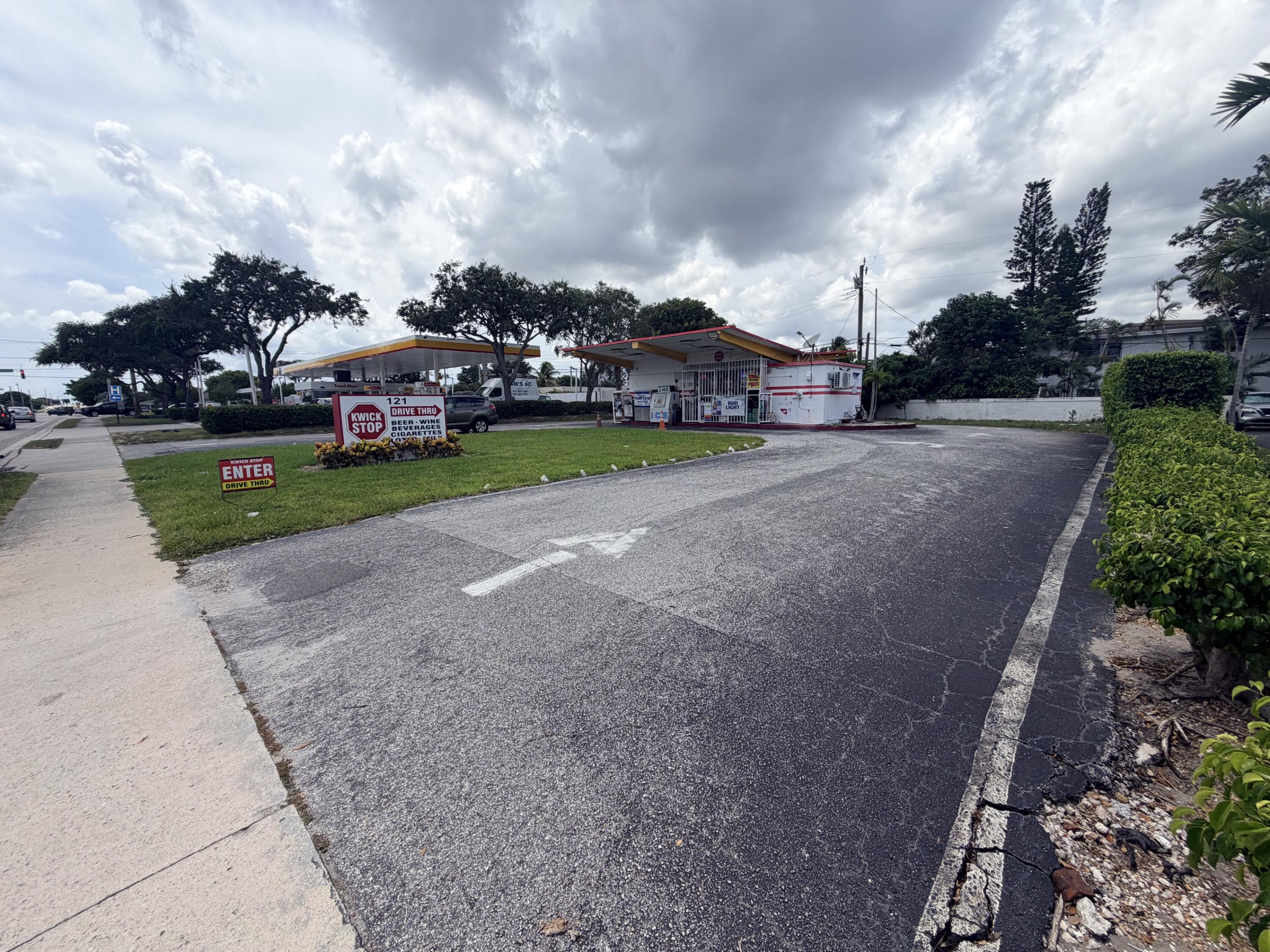 121 East Woolbright Road Boynton Beach, FL 33435 - Photo 5 of 6 IMG_2497