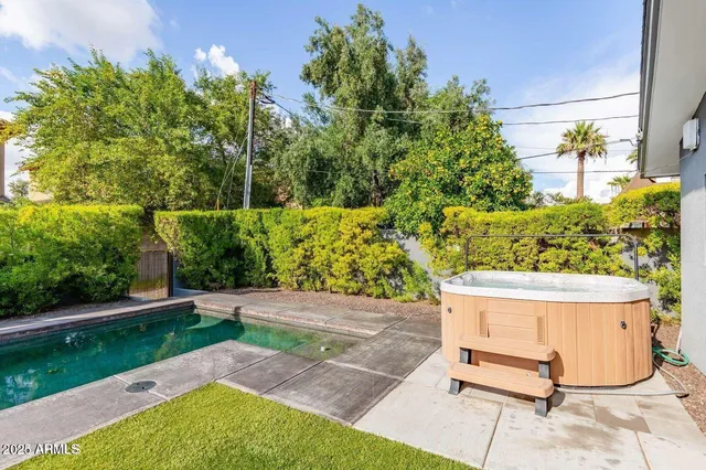 $15,995 | 5002 North 38th Place, Phoenix, AZ 85018