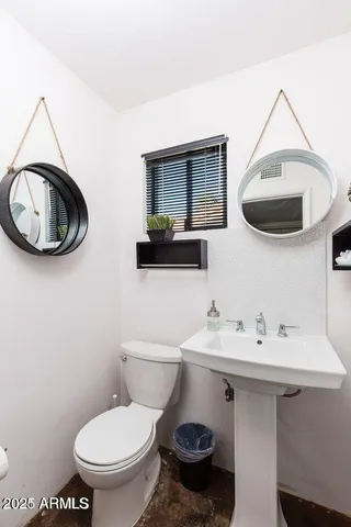 $15,995 | 5002 North 38th Place, Phoenix, AZ 85018