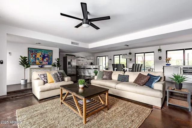 $15,995 | 5002 North 38th Place, Phoenix, AZ 85018