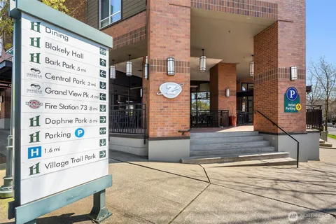 $735,000 | 1840 25th Avenue Northeast, Unit 202, Issaquah, WA 98029