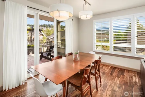 $735,000 | 1840 25th Avenue Northeast, Unit 202, Issaquah, WA 98029