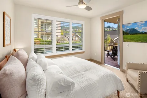 $735,000 | 1840 25th Avenue Northeast, Unit 202, Issaquah, WA 98029