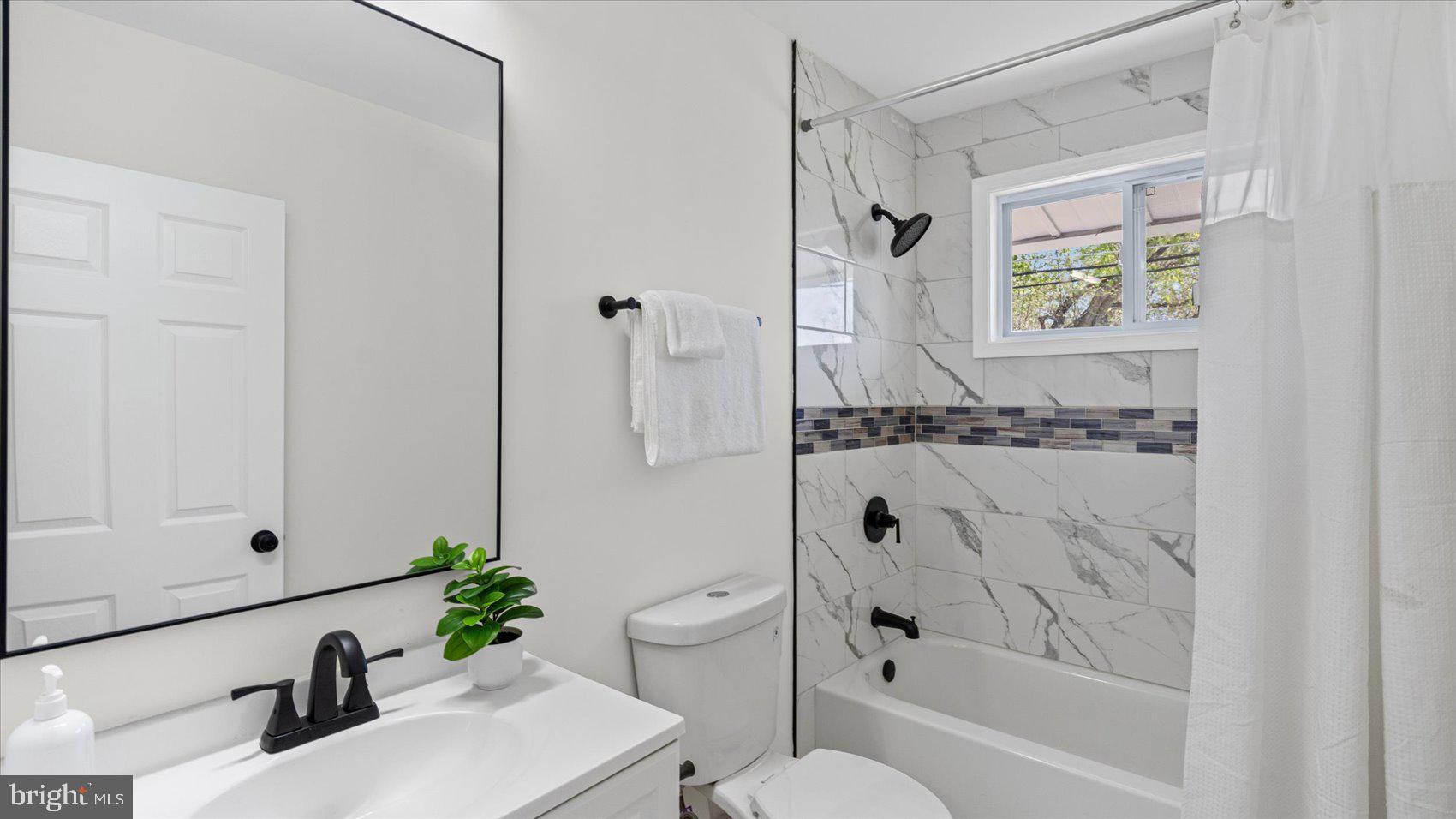 3901 Tiverton Road Randallstown, MD 21133 - Photo 16 of 38