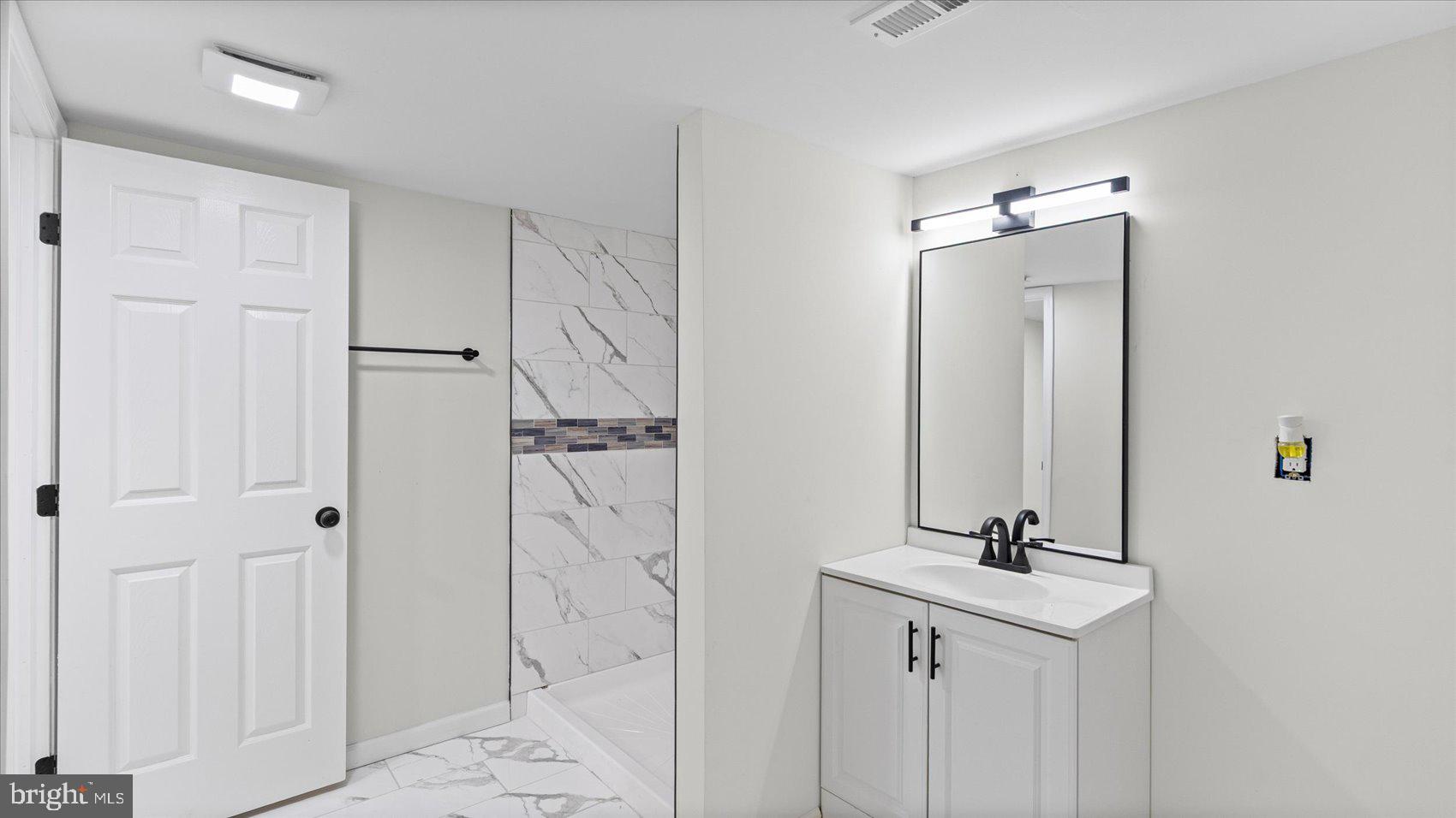 3901 Tiverton Road Randallstown, MD 21133 - Photo 21 of 38