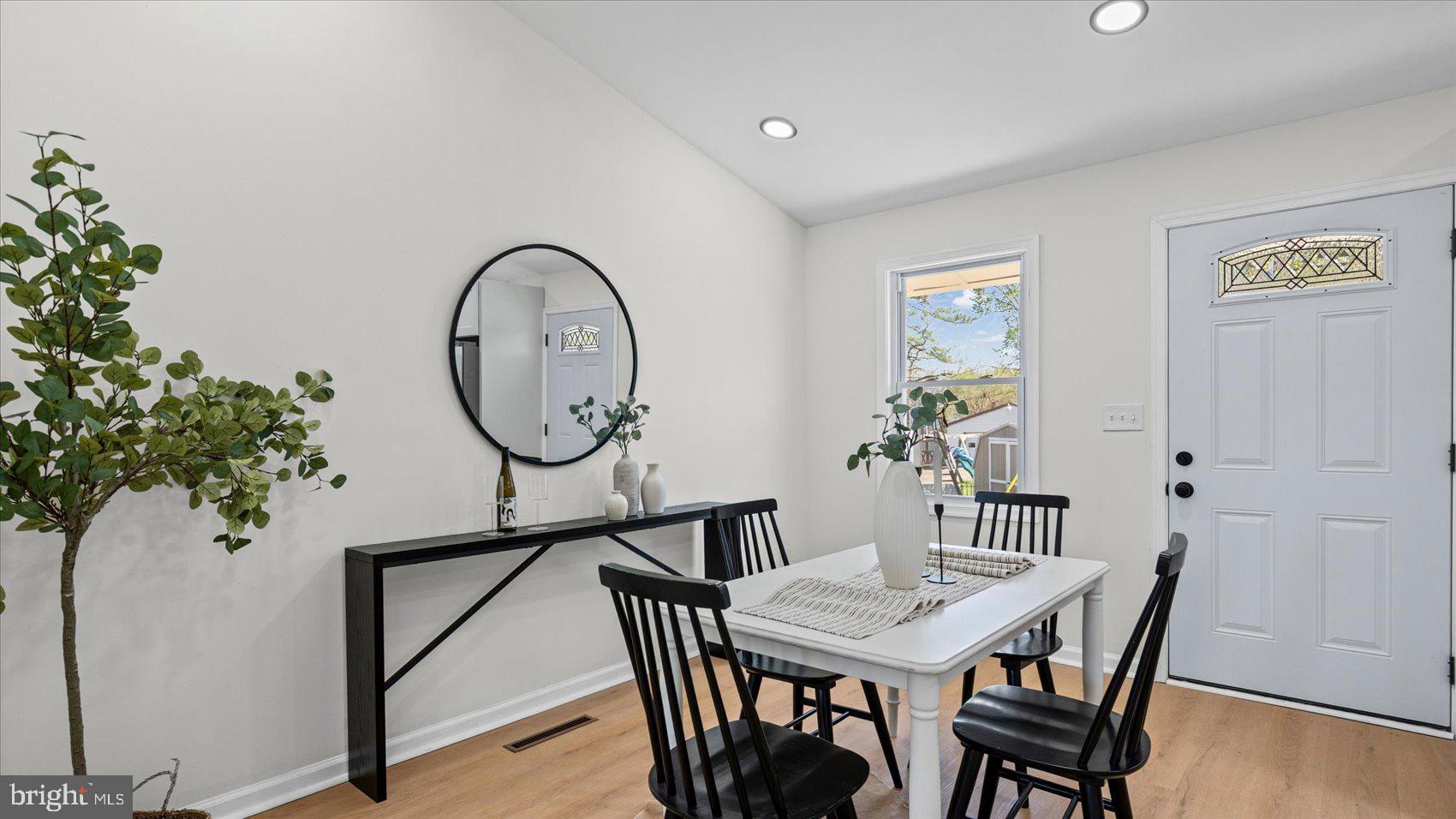 3901 Tiverton Road Randallstown, MD 21133 - Photo 9 of 38