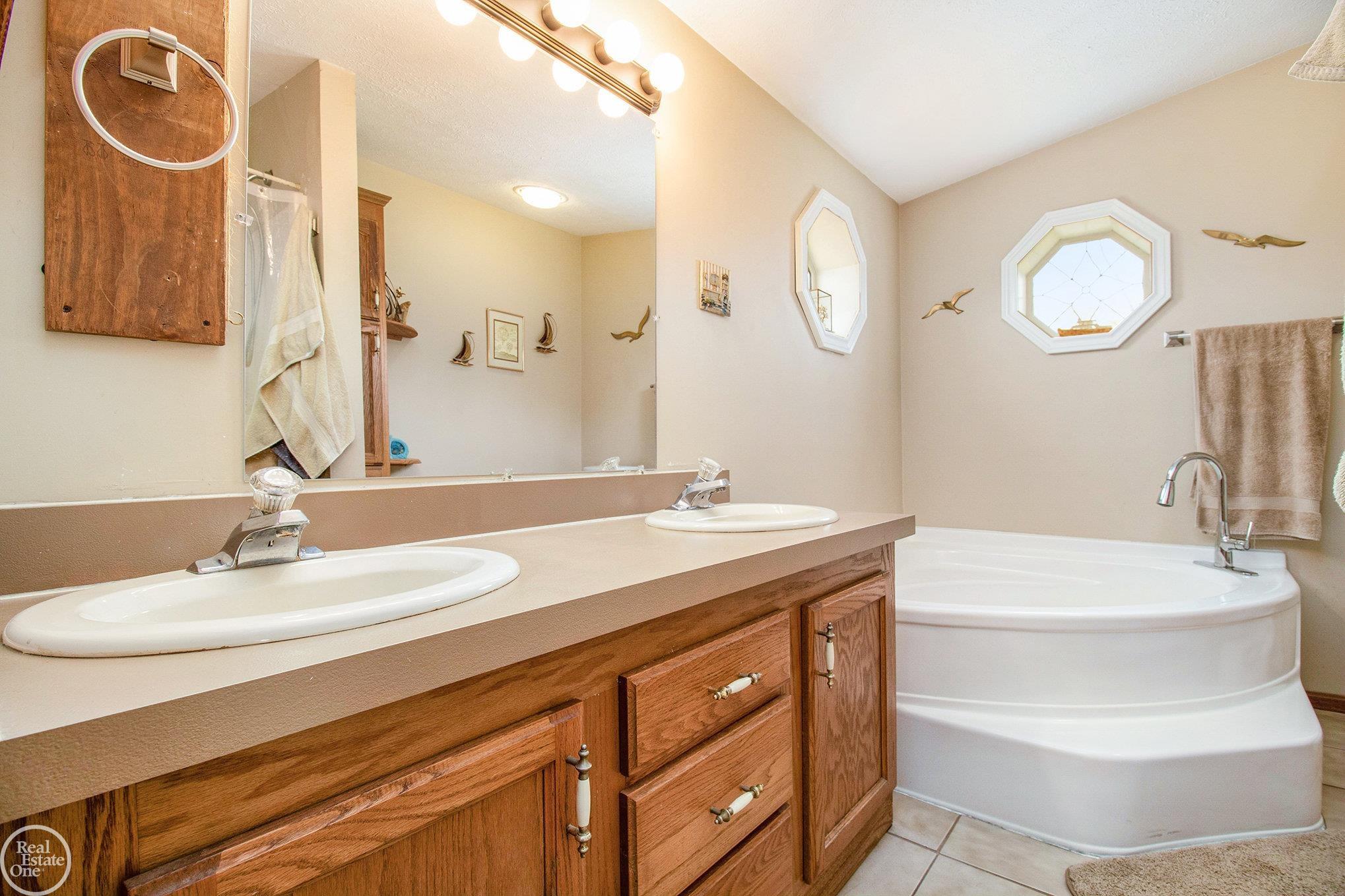 4184 Harris Road Fort Gratiot, MI 48059 - Photo 18 of 31