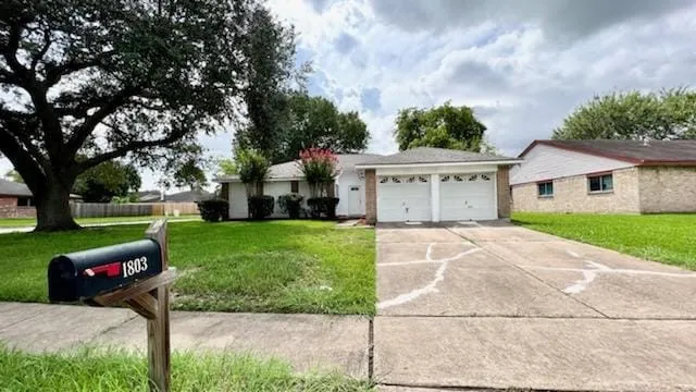 $1,950 | 1803 Ripple Creek Drive, Missouri City, TX 77489