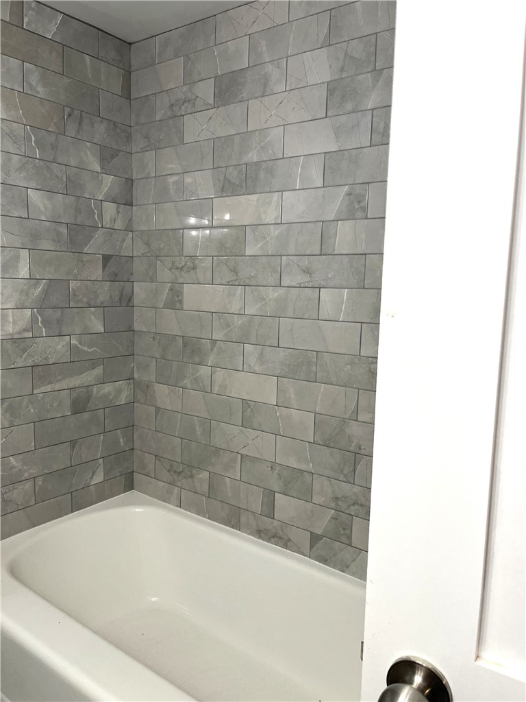 132 Timberline Road Warwick, RI 02886 - Photo 35 of 42 hall bathroom shower