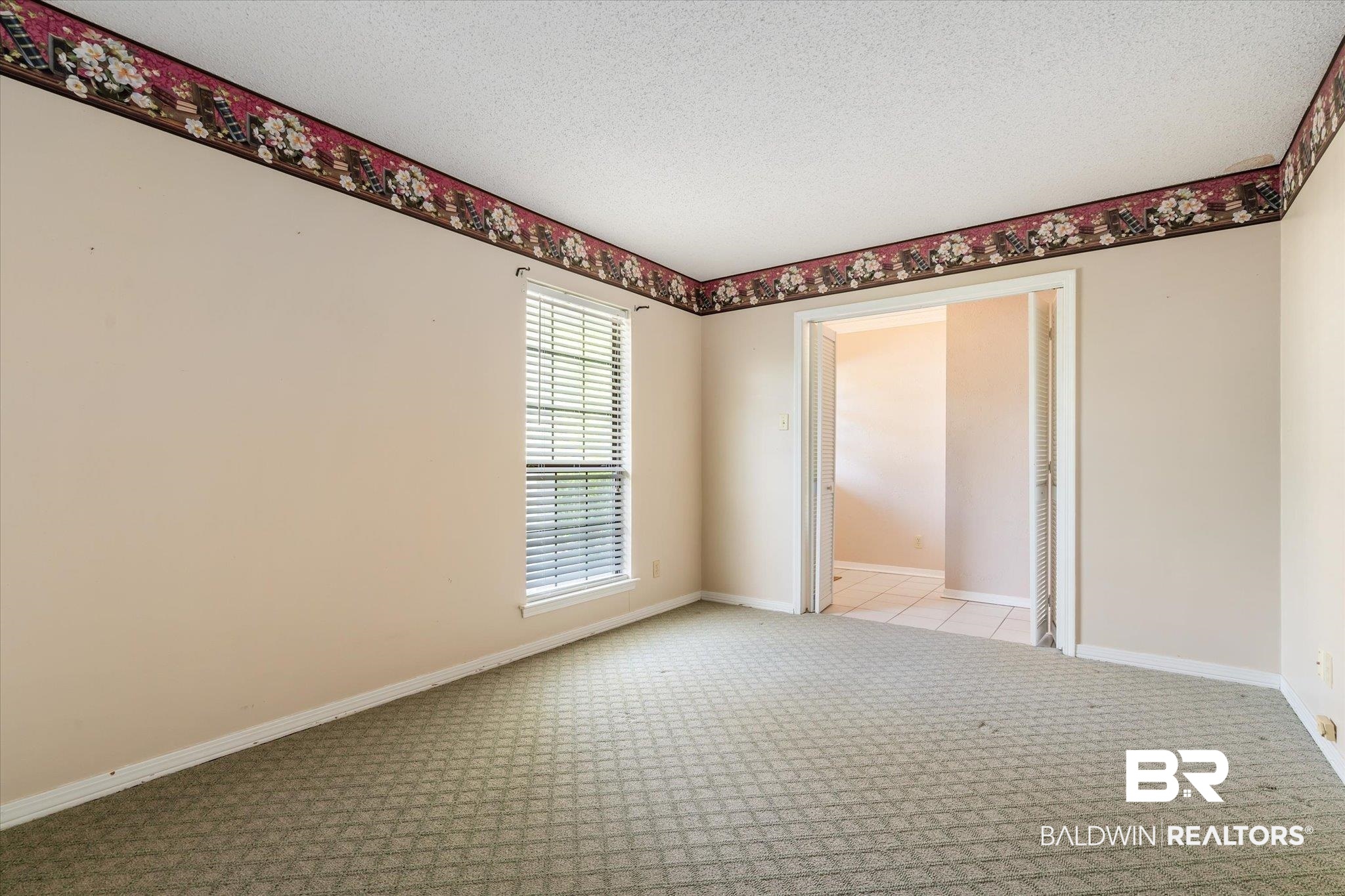 3041 Southridge Road East Mobile, AL 36693 - Photo 2 of 20