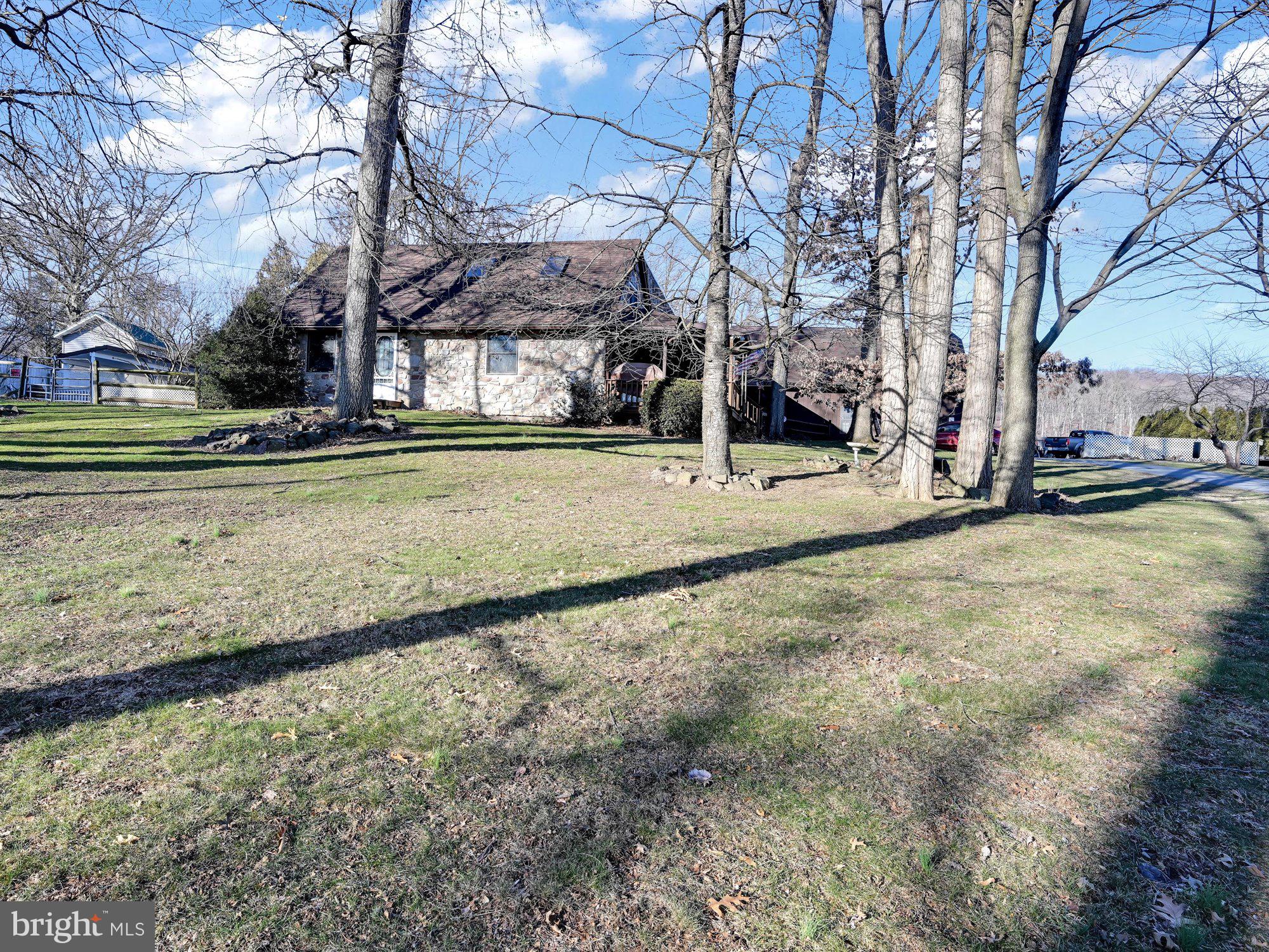 1120 Mountain Road Manheim, PA 17545 - Photo 2 of 30