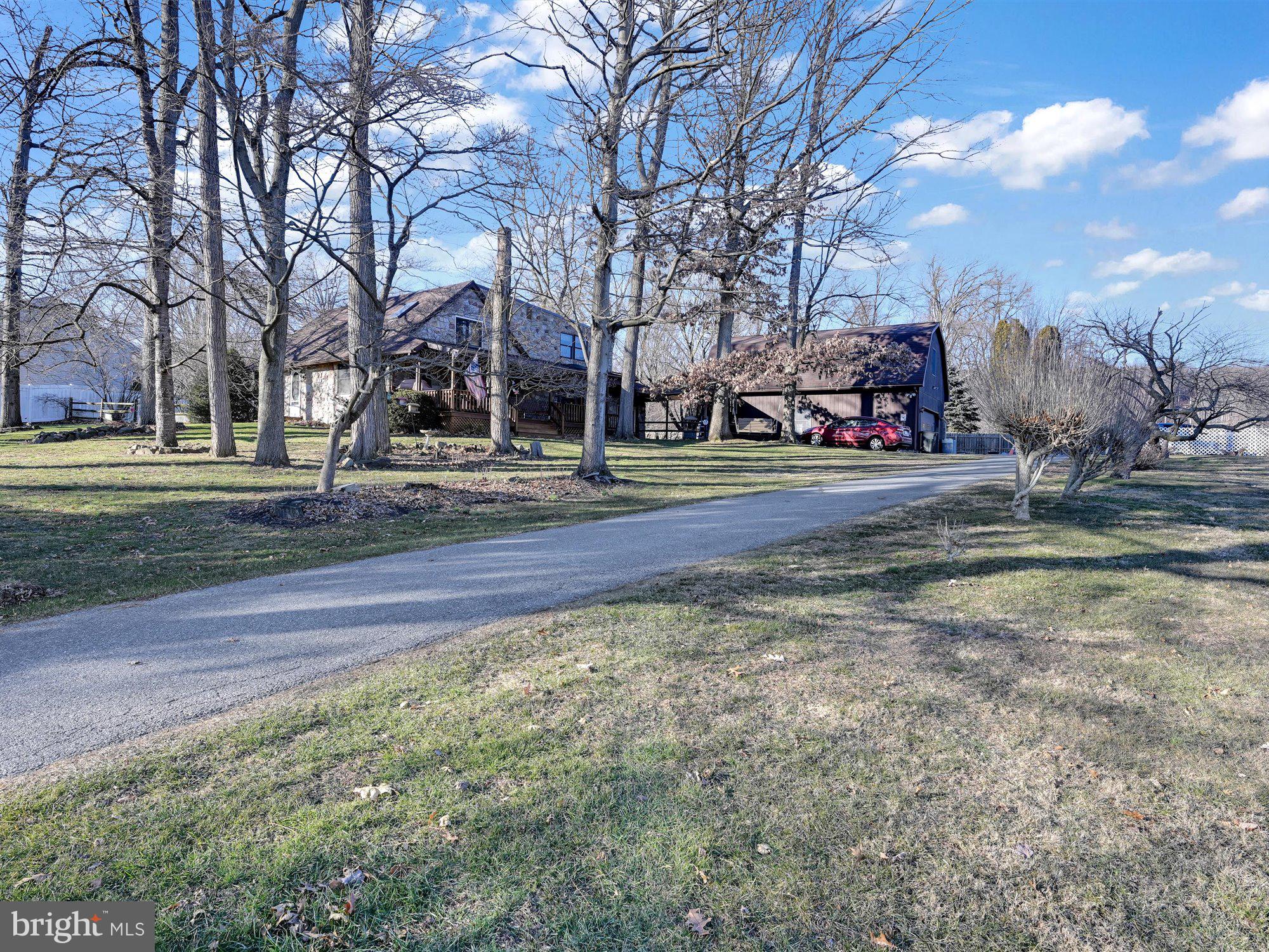 1120 Mountain Road Manheim, PA 17545 - Photo 3 of 30
